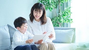 TIPS MEMILIH BUKU SESUAI USIA ANAK