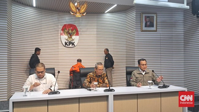 KPK menahan Direktur Utama PT Citra Lampia Mandiri (CLM) Helmut Hermawan dalam kasus dugaan suap dan penerimaan gratifikasi di lingkungan Kemenkumham.