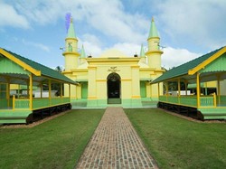 Sejarah Pembangunan Masjid Raya Sultan Riau Penyengat