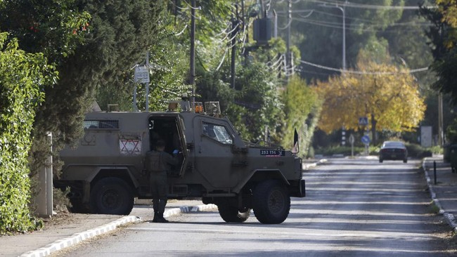 Rudal anti-tank yang ditembakkan dari wilayah Lebanon menewaskan seorang warga sipil di Israel utara pada Kamis (7/12).