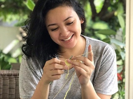 7 Potret Terbaru Puteri Indonesia Aghni Pratistha, Sudah Menikah dan Sibuk Asuh 3 Anak