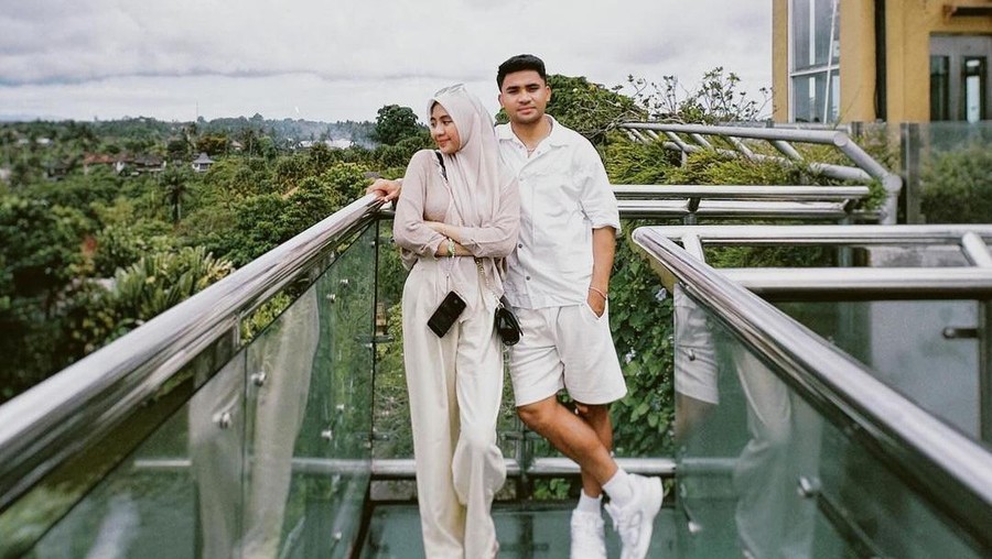 Asnawi Bahar dan Sang Adik