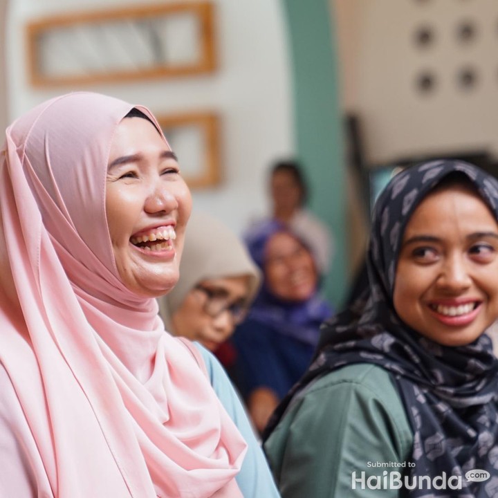 <p>HaiBunda Squad kembali berkumpul untuk mengikuti acara Belajar Antar Bunda (Beranda), Jumat (8/12/2023). Acara ini digelar di GLO Coffee & Eatery Bogor, Bunda. (Foto: Tim HaiBunda)</p>