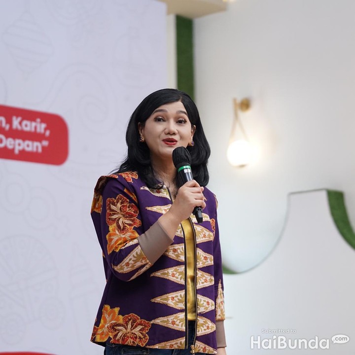 <p>Pada sesi pertama, Friderica mengungkapkan bahwa kegiatan berutang diperbolehkan hanya untuk keperluan yang produktif. Meski begitu, pembayarannya harus disesuaikan dengan kemampuan yang dimiliki. (Foto: Tim HaiBunda)</p>