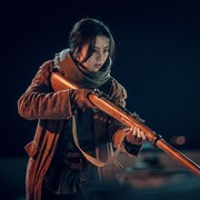 Pancarkan Aura 'Badass', Simak Pesona Aktris Han So Hee Saat Tampil di Drakor Aksi!