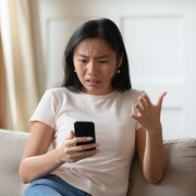 Nggak Mau Diganggu, Ini 5 Cara Bikin WhatsApp Terlihat Offline Padahal sedang Online!