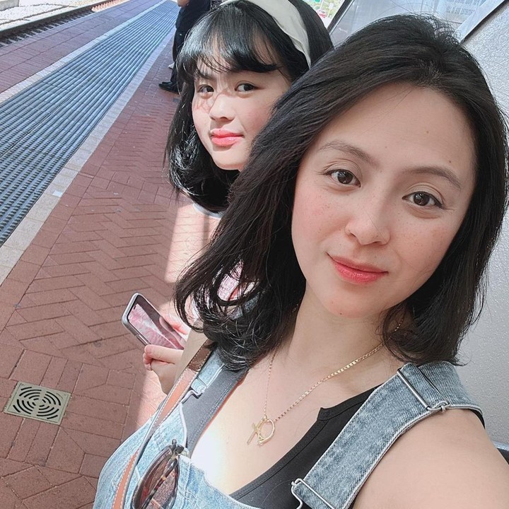 <p>Jill Carissa kerap memanggil sang putri dengan julukan Maddie. Paras Maddie yang menggemaskan juga terlihat mirip seperti ibundanya, nih. Bagaimana menurut Bunda?(Foto: Instagram @carissajill)<br /><br /><br /></p>