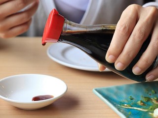 Mau Bikin Teriyaki atau Sushi di Rumah? Kenali Dulu Kecap Asin yang Cocok