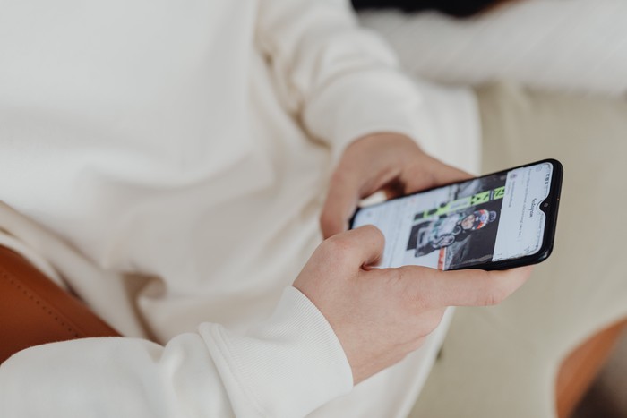 Kurangi penggunaan ponsel/Foto: Pexels/karolina grabowska Kurangi penggunaan ponsel/Foto: Pexels/karolina grabowska