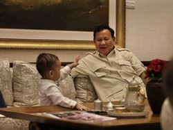 Momen Bocah Viral Kenneth Kenkulus Kiss Bye Pamit ke Opung Prabowo