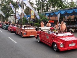 Keliling Borobudur Naik VW Lawas, Bayarnya Bisa Pakai QRIS
