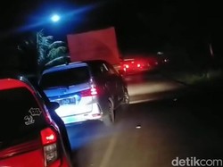 Poros Bone-Maros Macet Parah 4 Km di Tompo Ladang Dipicu 2 Truk Mogok