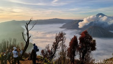 img-title Tarif Penggunaan Drone di Gunung Bromo Naik, Wisatawan Harus Bayar Rp2 juta