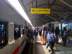 Tiket KA untuk Libur Nataru Daop 8 Surabaya Sudah Terjual 30%