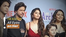 img-title Gaya Elegan Putri Shah Rukh Khan, Suhana di Premiere 'The Archies'