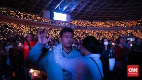 FOTO: 200 Ribu Jemaat Gereja Tiberias Hadiri Perayaan Natal di GBK