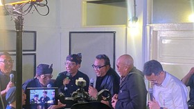 Mahfud Diberi Sapaan 'Uwa', Beri Janji ke Adik-adik Milenial Bandung