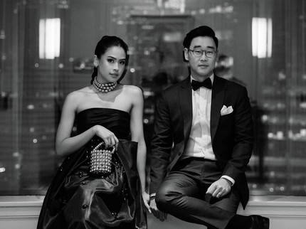 7 Potret Maudy Ayunda dan Suami Korea dengan Konsep Hitam Putih, Bak Film Klasik