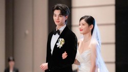 Lirik Lagu Our Night is More Beautiful Than Your Day (OST. My Demon) - NewJeans