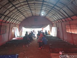 Khawatir Gempa Susulan, 79 Warga Pamijahan Bogor Tidur di Pengungsian