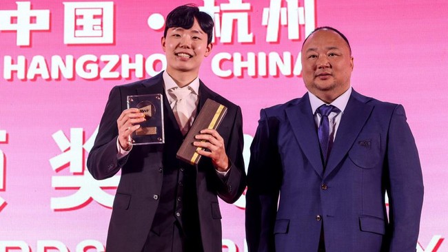 Dua pemain Korea Selatan Seo Seung Jae dan An Se Young berhasil meraih gelar BWF Player of The Year atau Pemain Terbaik BWF 2023, Senin (11/12).