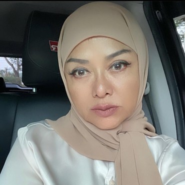 Kronologi Betharia Sonata Kena Stroke Saat Nyanyi di Ulang Tahun Nia Daniaty