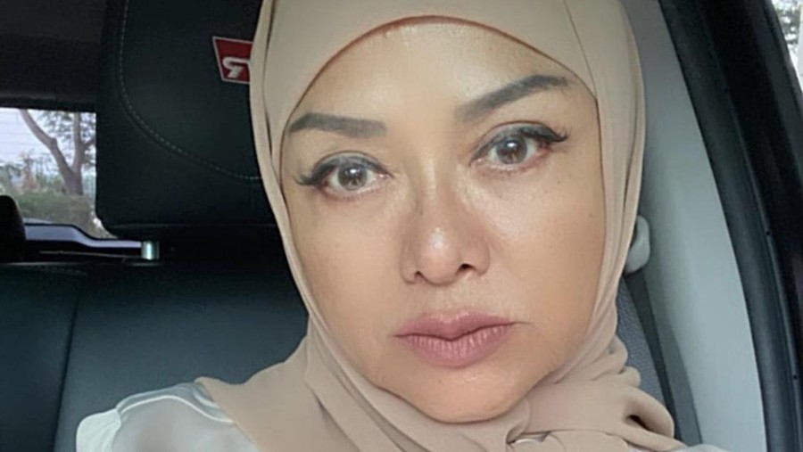 Betharia Sonata, Ibunda Leon Dozan yang Suka Kulineran di Luar Negeri