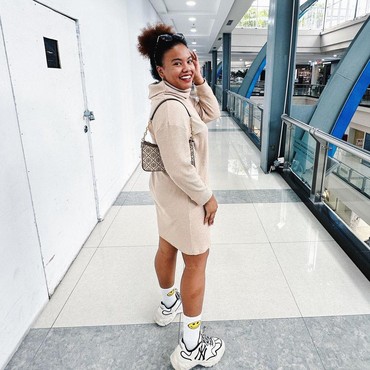 Lirik Lagu Kamu Tak Sendiri - Jemimah Cita