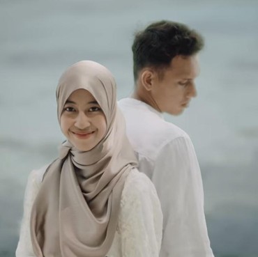 Kepergok Chat Egy Maulana, Wallpaper WA Adiba Khanza Bikin Salfok