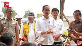 VIDEO: Diklaim Zulhas Jadi Kader PAN, Jokowi: Kita Keluarga PAN