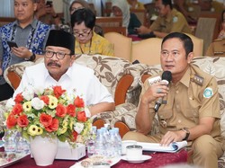 Pakde Karwo Minta Pemkab Lamongan Dengar Suara Petani Kedelai Lamongan