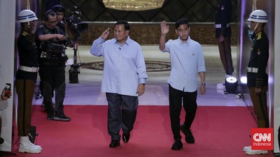 TKN: Paslon Lain Sibuk Komentari Prabowo-Gibran Selama Kampanye Menurut TKN, Prabowo-Gibran sibuk mencari simpati warga, tapi paslon lain sibuk mengomentari.