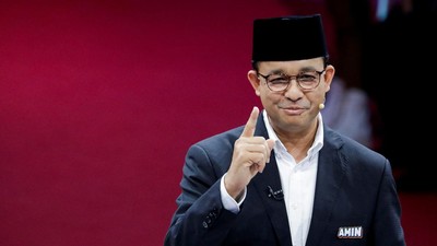 Anies Baswedan menegaskan Undang-Undang Nomor 30 Tahun 2002 tentang Komisi Pemberantasan Tindak Pidana Korupsi (UU KPK) harus direvisi.
