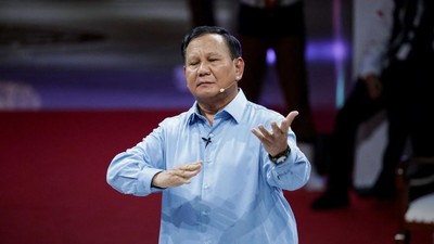 The Guardian Soroti Prabowo Ubah Citra Jadi 'Kakek Gemoy' di Pilpres Media asal Inggris The Guardian menyoroti citra baru calon presiden nomor urut 2 Prabowo Subianto (72) jelang Pilpres 2024.