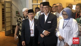 Anies Cak Imin Tiba di KPU, Kompak Pakai Jas Hitam
