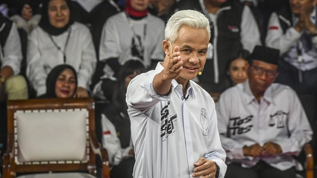 Calon presiden nomor urut 03 Ganjar Pranowo memberikan pernyataan pemungkas pada debat pertama capres Pilpres 2024.