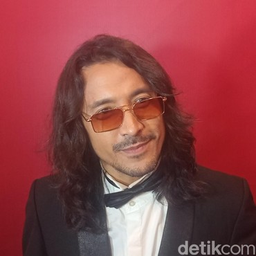 Ini Perubahan Besar yang Dirasakan Ello Setelah Jadi Vokalis Dewa 19