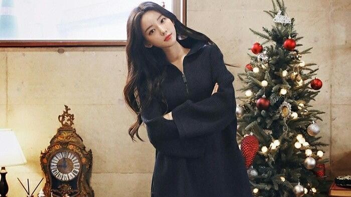 7 Inspirasi OOTD Kekinian Sambut Natal 2023, Tak Harus Didominasi Warna Merah!