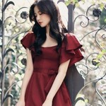 7 Inspirasi Dress Merah Classy untuk Sambut Natal 2023, Berbagai Gaya Sesuai Selera!