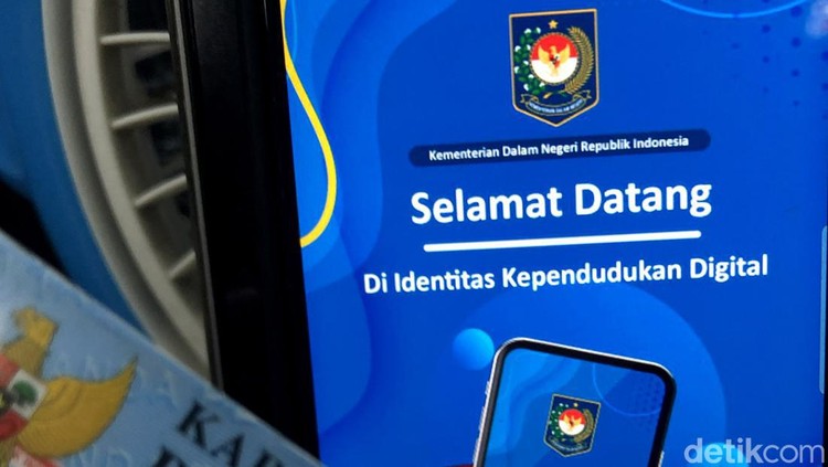 Ilustrasi penggunaan Identitas Kependudukan Digital (IKD) yang akan menggantikan KTP konvensional.