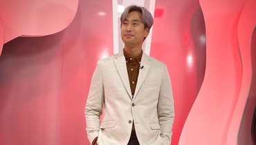 Jevier Justin, Sosok Presenter Lulusan Pengacara yang Cinta Keluarga
