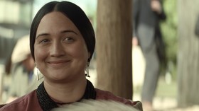 Lily Gladstone Cetak Sejarah Baru Menang Golden Globe Awards 2024