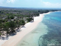 Pesona Pantai Puru Kambera, Permata Tersembunyi di Sumba Timur