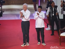 Ganjar Pranowo Janjikan Internet Gratis!