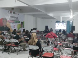 Suasana TPD Ganjar-Mahfud Solo Nobar Debat Capres