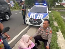 Heboh Aksi Wanita Golek di Jalan gegara Minta Motor Warna Hitam ke Suami