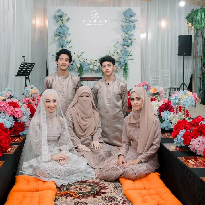 <p>Postingan ini juga mendapat beragam reaksi dari netizen. Mereka memberikan ucapan selamat dan harapan baik untuk keluarga Umi Pipik. (Foto Instagram @_ummi_pipik_)</p>