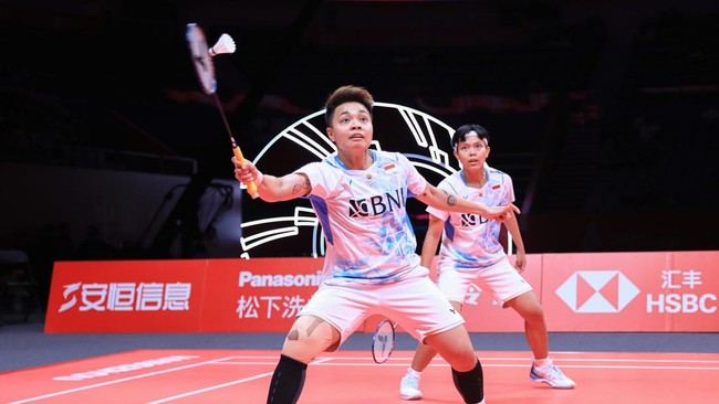 Cedera yang kambuh mengganjal Apriyani Rahayu/Siti Fadia Silva Ramadhanti untuk tampil optimal saat kalah di BWF World Tour Finals 2023.
