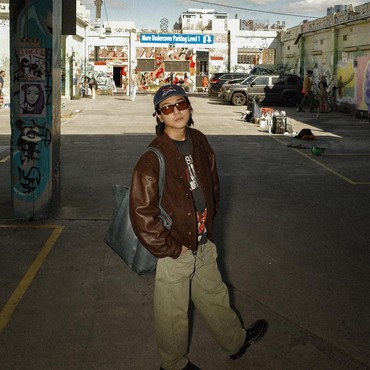 Sandingkan Foto Masa Kecil & Dewasa, Iqbaal Ramadhan Tulis Petuah untuk Diri Sendiri