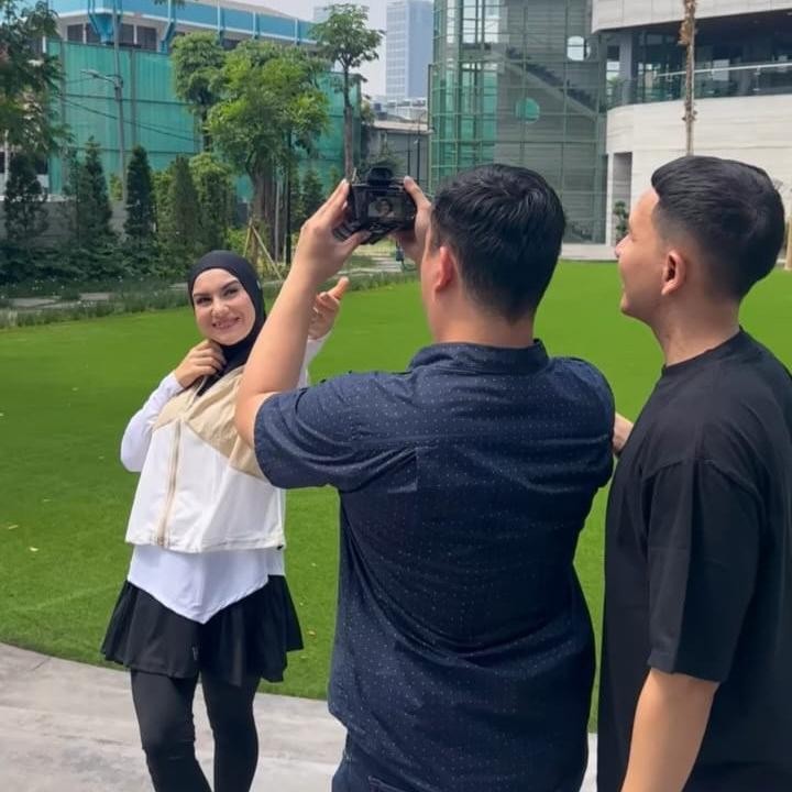 <p>Diketahui, Irish menggugat cerai sang suami pada 6 November lalu di Pengadilan Agama Depok, Jawa Barat. Sementara itu, Ammar Zoni kembali ditangkap karena narkoba pasca 2 bulan bebas penjara. (Foto: Instagram @_irishbella_)</p>
